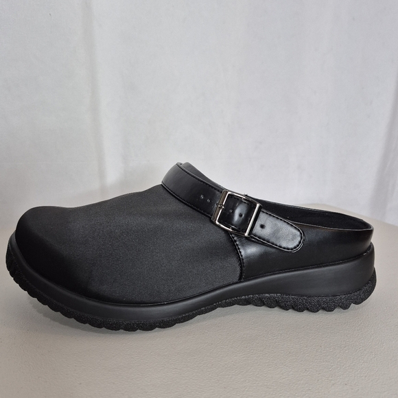 Drew Savannah Black Leather / Black Stretch Convertible Strap Clog - Size 10 WW - Picture 3 of 14
